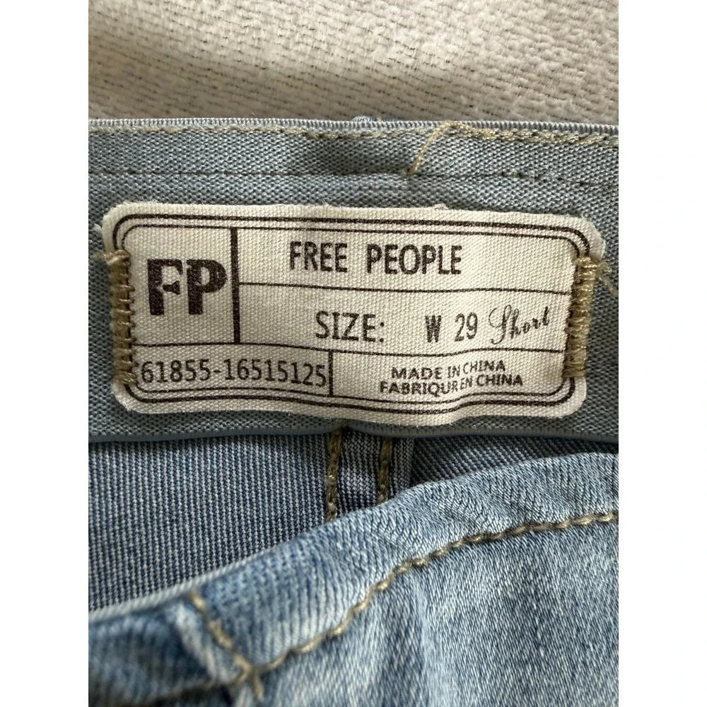 Free People Penny Pull-On Boho Y2K Flare Jeans Light Wash Blue Denim 29 Short